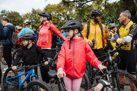 Otvoritev kolesarske CE-SˇT-SˇE-127